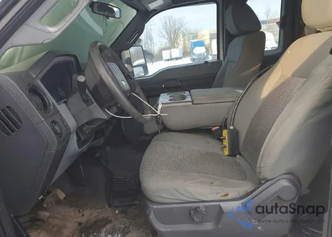 2015 Ford F350 Super Duty z USA, uszkodzony, nr VIN 1FD8X3H6XFEA17307